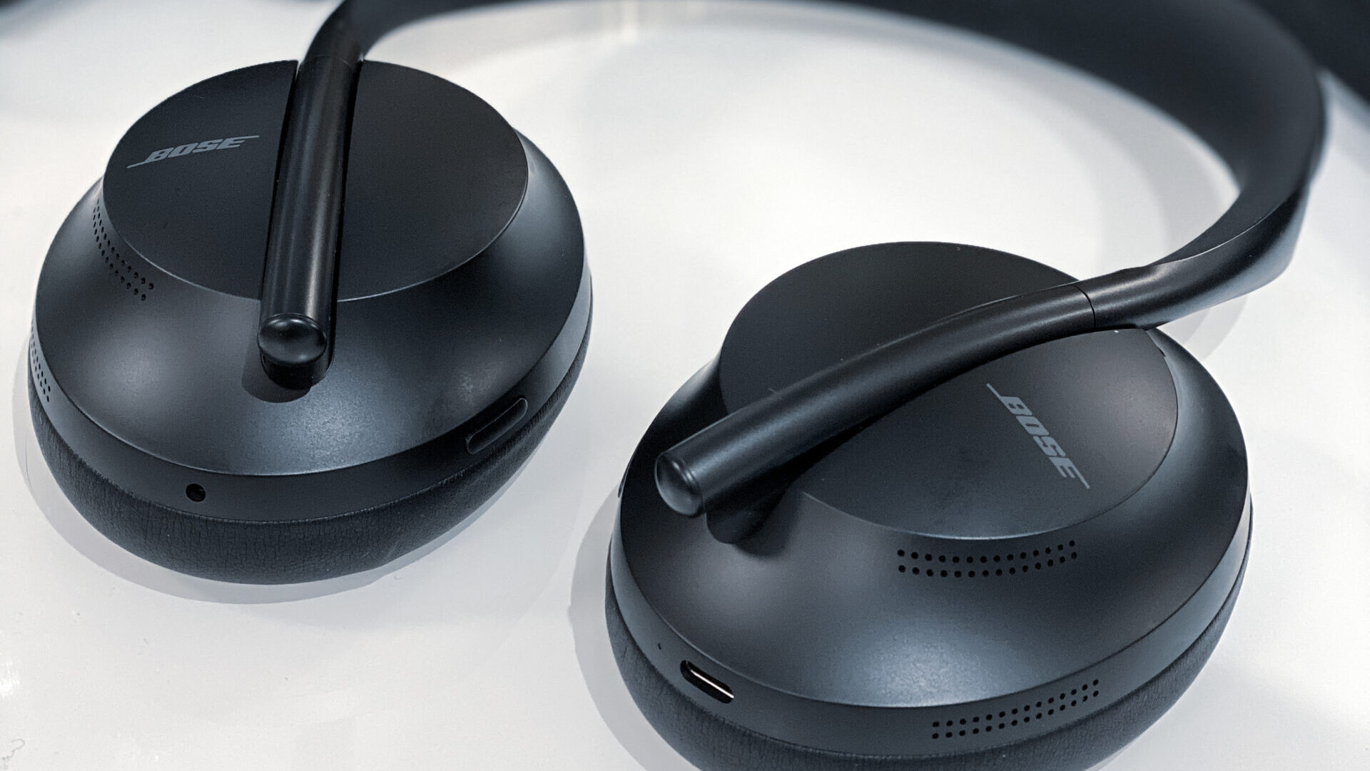 Bose 700 headphones close-up